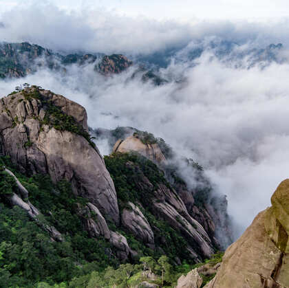 中华十大名山之一，云雾缭绕的黄山唯美风光摄影美图