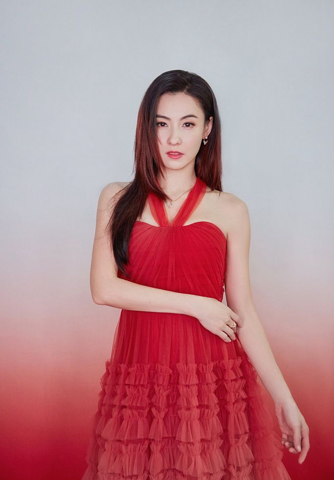 张柏芝优雅流苏红裙着身气质写真图片图片