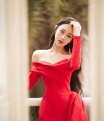 张馨予性感优雅红色连衣裙大秀美背写真图片组图5