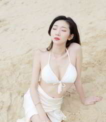 海边沙滩比基尼白裙美女安琪Yee性感旅拍写真显完美迷人身材组图26
