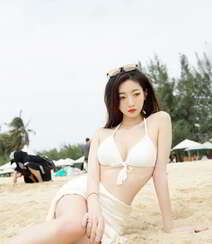海边沙滩比基尼白裙美女安琪Yee性感旅拍写真显完美迷人身材组图25