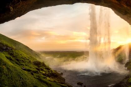 著名的旅游景点，冰岛塞里雅兰瀑布高清唯美壁纸图片