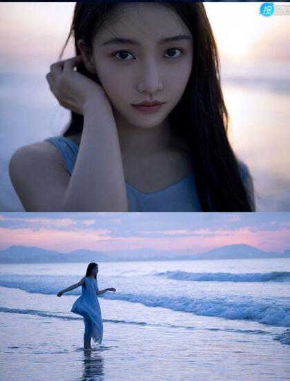 姜贞羽淡蓝色长裙着身海边玩沙戏浪超开心浪漫夏日写真美照