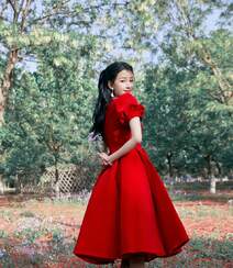 孙怡娇滴滴红裙着身化身森林小公主唯美高清写真图片组图3