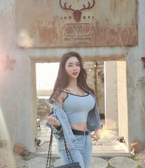 前凸后翘超性感韩国网红美女模特精选诱惑写真，自拍，生活照图片集组图20