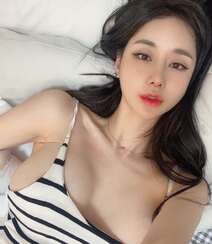 前凸后翘超性感韩国网红美女模特精选诱惑写真，自拍，生活照图片集组图28