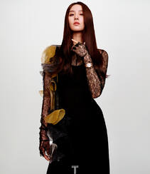 刘诗诗慵懒而优雅裙装穿搭登最新8月刊杂志写真图片