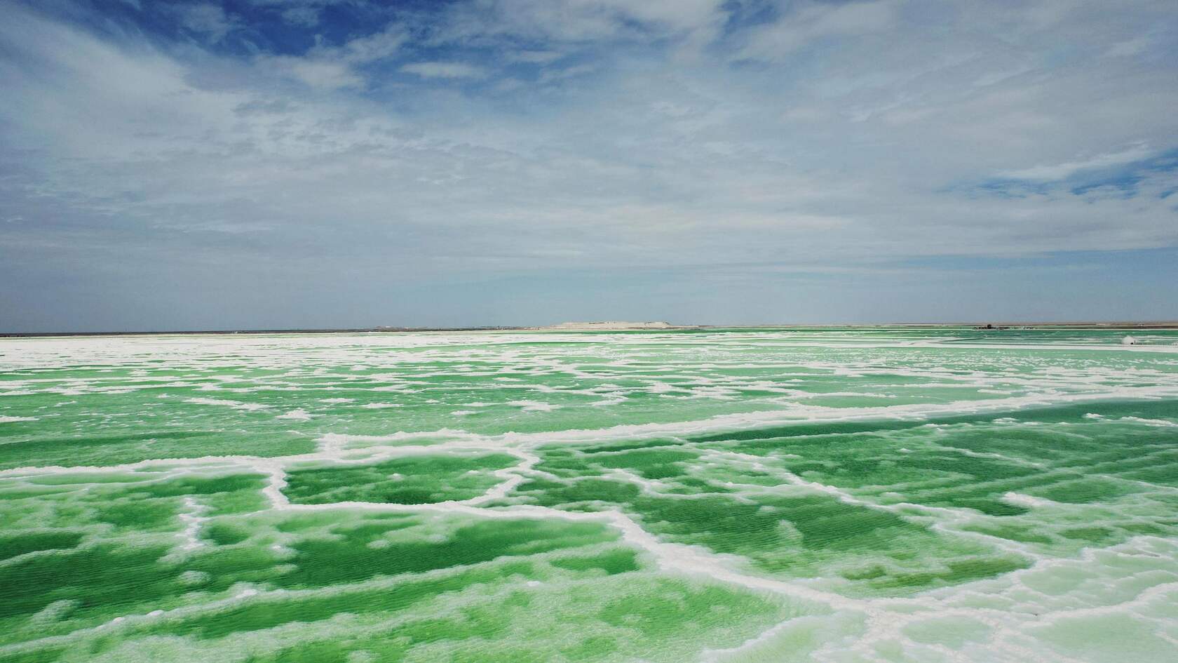 中国最大的盐湖，青海察尔汗盐湖高清俯瞰摄影美图壁纸图片套图5