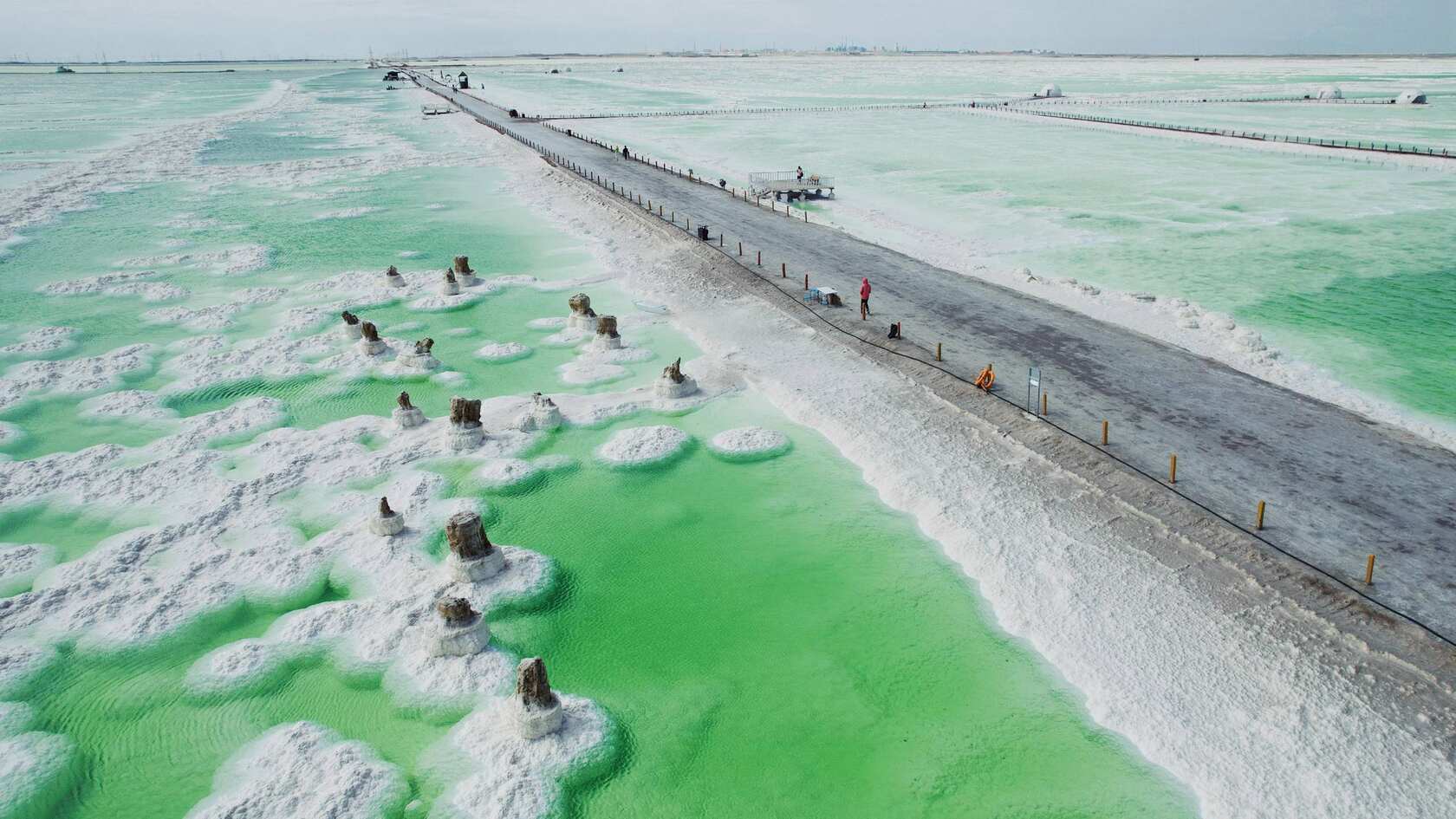 中国最大的盐湖，青海察尔汗盐湖高清俯瞰摄影美图壁纸图片套图8
