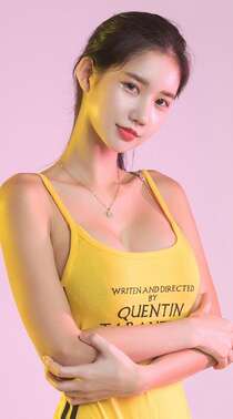 又纯又欲，身材超好，颜值高的韩国美女MIU精选紧身穿搭系列生活照壁纸组图18