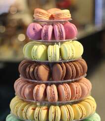法式小甜点，可爱好看又美味的马卡龙高清图片彩色小圆饼组图3