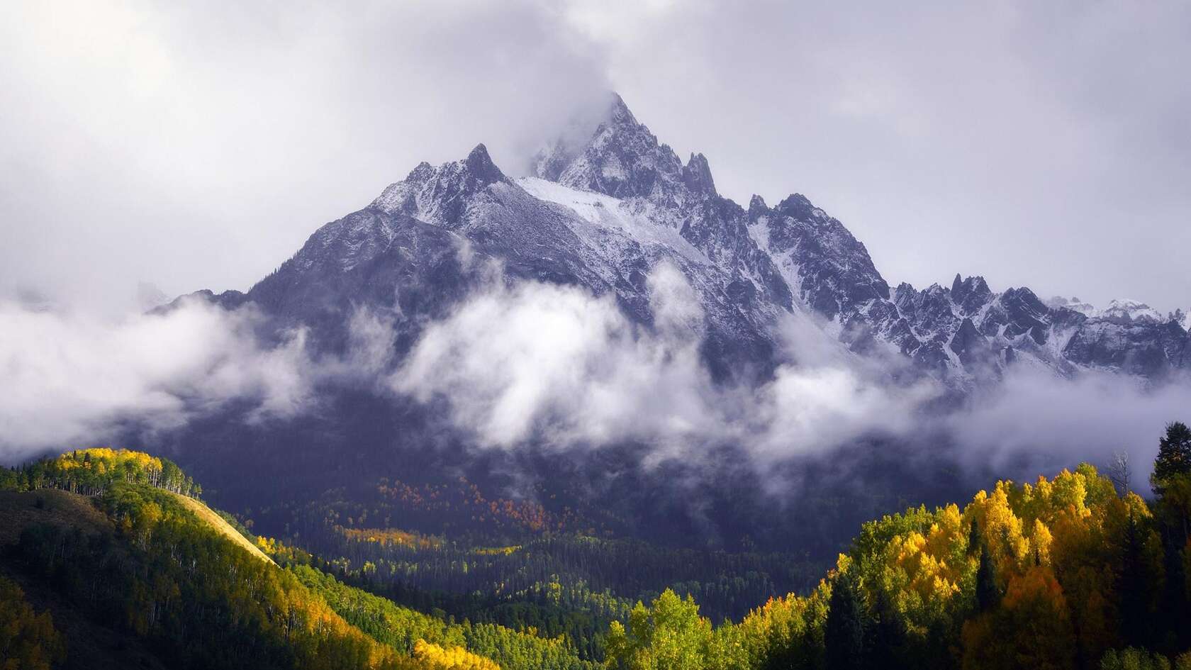 大自然晨曦风光，最美山川，高山，树木，白云缭绕等风景壁纸图片大全第7张图片