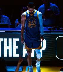 美国NBA篮球职业球星斯蒂芬·库里帅气运动图片