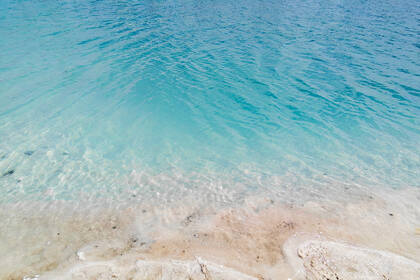 蔚蓝的大海，海边，海水清新风景壁纸图片