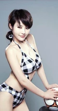 徐冬冬图片_徐冬冬足球宝贝图片（10P）