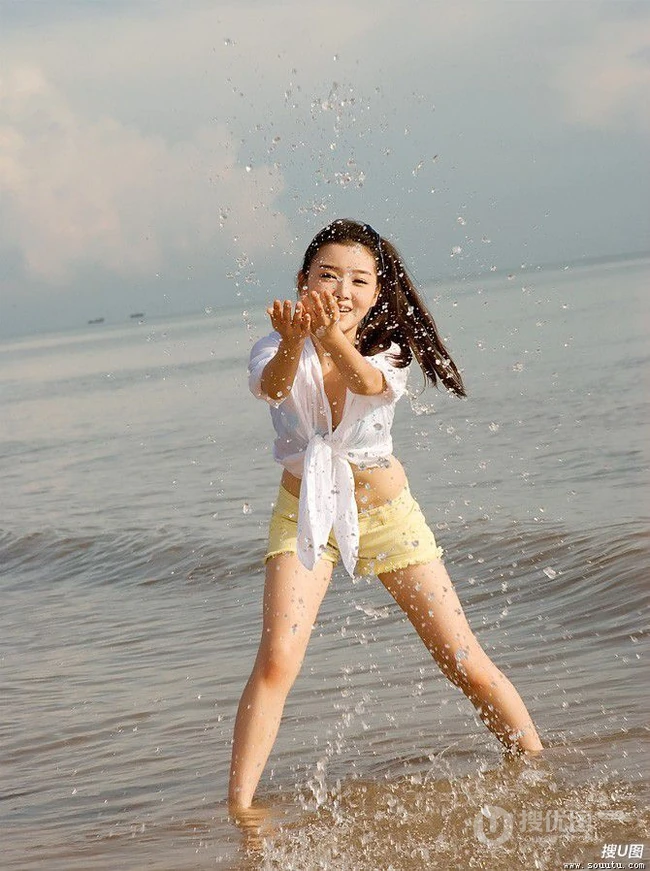 少女沙滩可爱卡哇伊图片(22p)