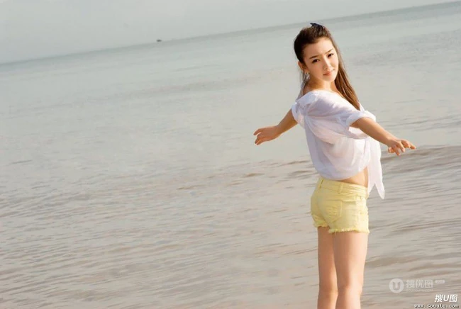 少女沙滩可爱卡哇伊图片(22p)