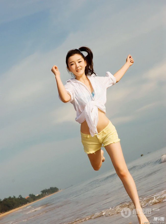 少女沙滩可爱卡哇伊图片(22p)
