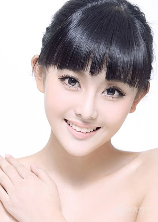 女生艾莎图片_说不尽的温柔可人