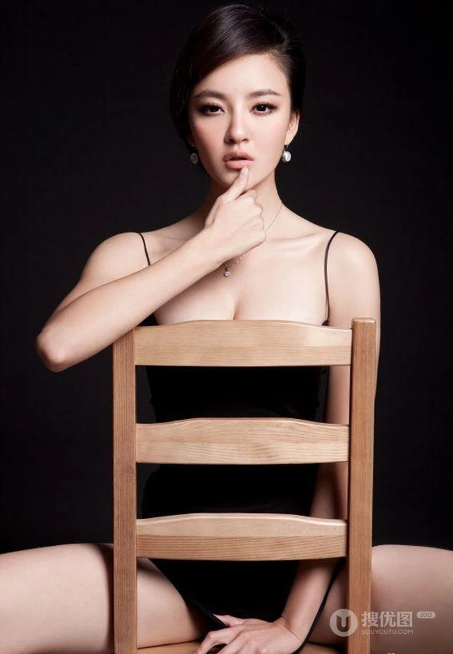 刘雨欣薄纱气质写真（组图）