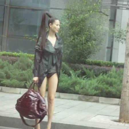 我上街怎么从没遇到过。
