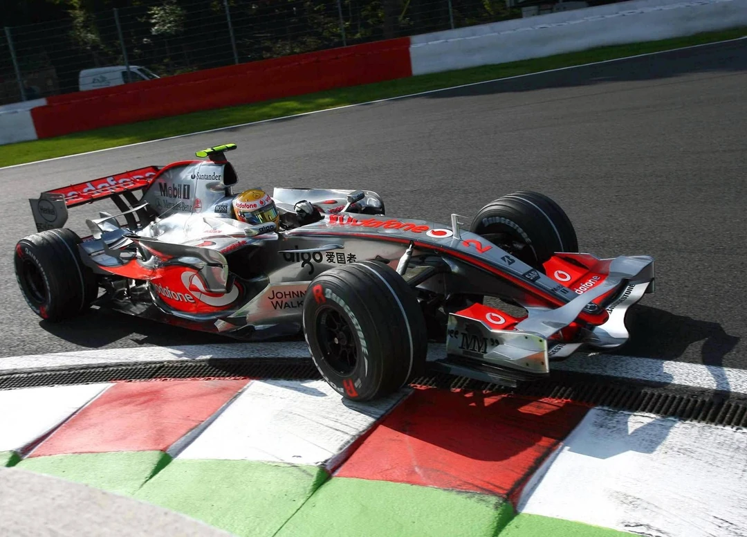 F1方程式赛车高清壁纸图片