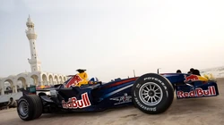 F1赛车红色车头高清壁纸图片套图