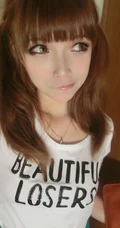 大眼睛少女可爱自拍美美的照片分享
