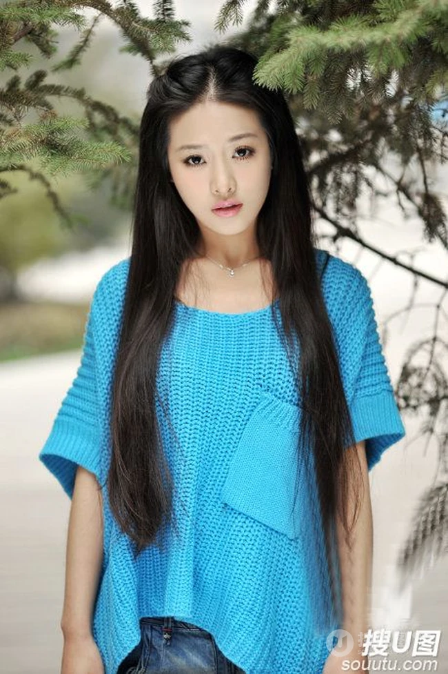 略带有一些伤感的清纯女孩图片