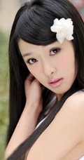 略带有一些伤感的清纯女孩图片