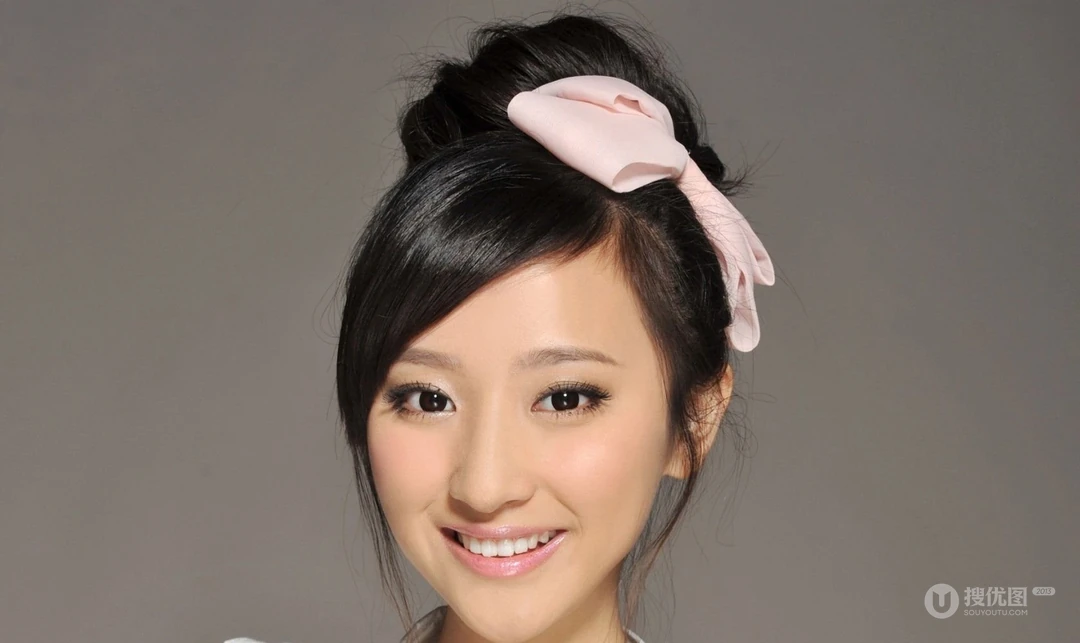 王若涵优美1680x1050高清壁纸组图