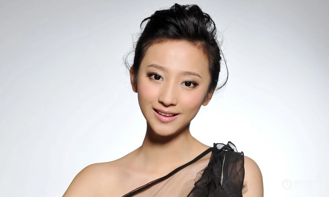 王若涵优美1680x1050高清壁纸组图