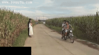 叫你Y的就知道看女生