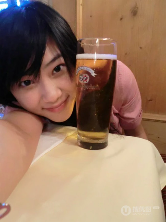 可爱女生生活自拍照