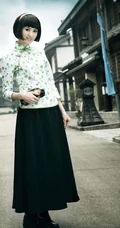 甜美可人女孩&mdash;重温经典旗袍美图