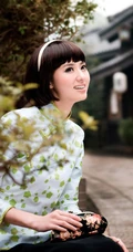 甜美可人女孩&mdash;重温经典旗袍美图
