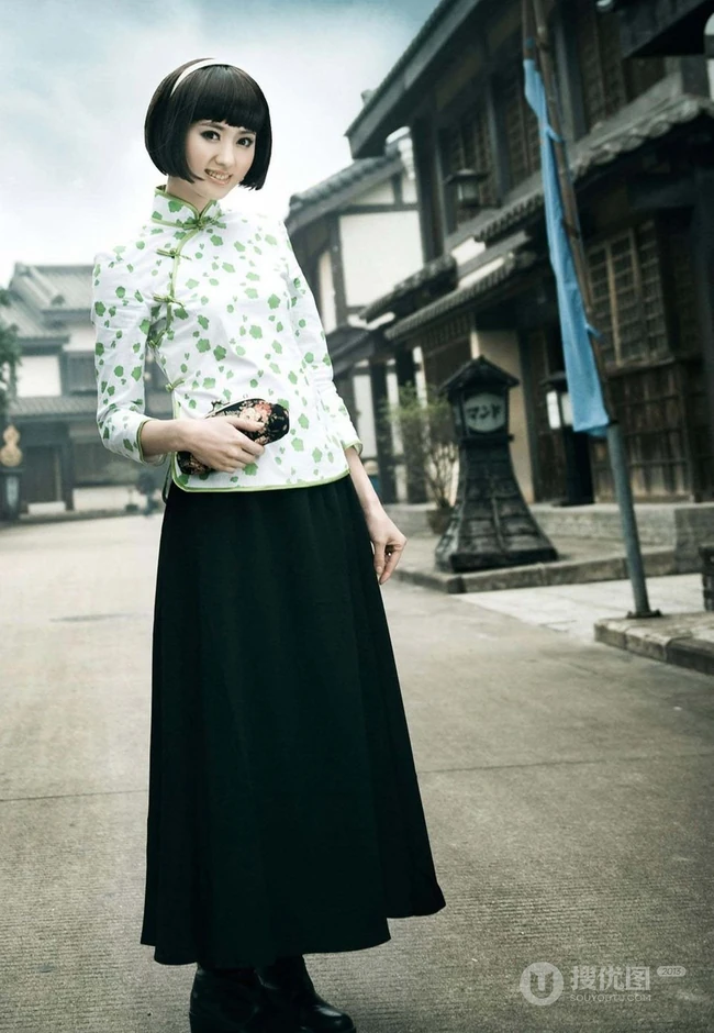 甜美可人女孩&mdash;重温经典旗袍美图