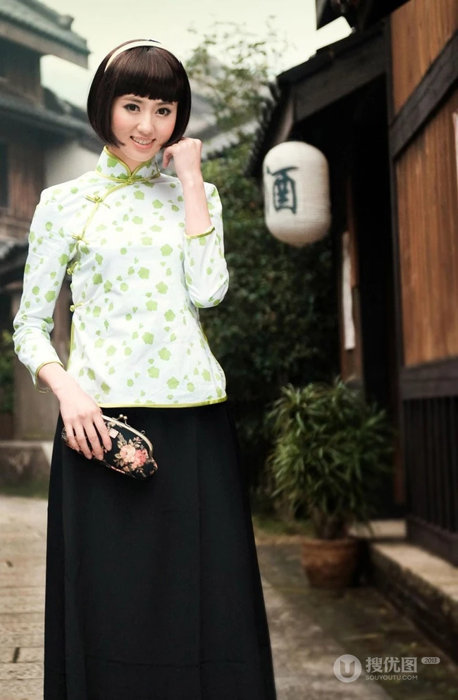 甜美可人女孩&mdash;重温经典旗袍美图
