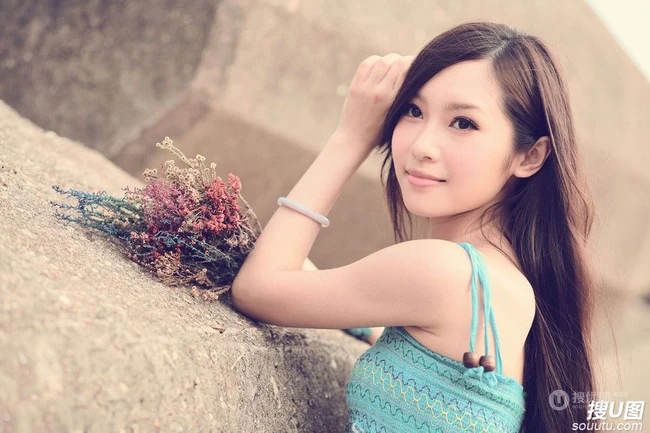 女生郊外摄影_唯美的像一幅幅画卷
