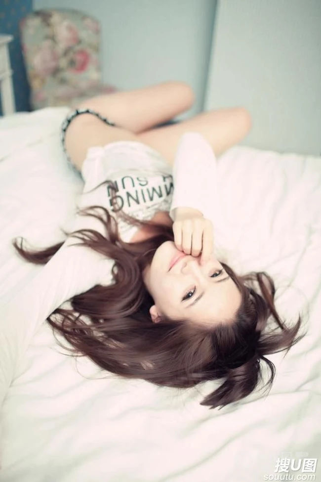 上海女生赵雨菲气质写真图片