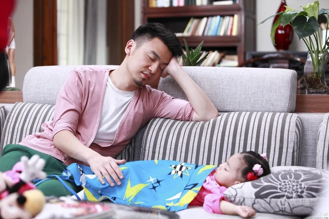 亲子类电视连续剧《宝贝》海报剧照组图