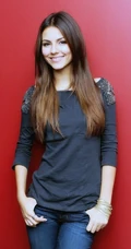 维多利亚女孩优美图片第二辑（16张）