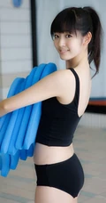 泳池边&mdash;市场_铃木爱理还是那么清纯可爱（16张）