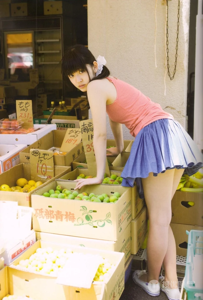 泳池边&mdash;市场_铃木爱理还是那么清纯可爱（16张）