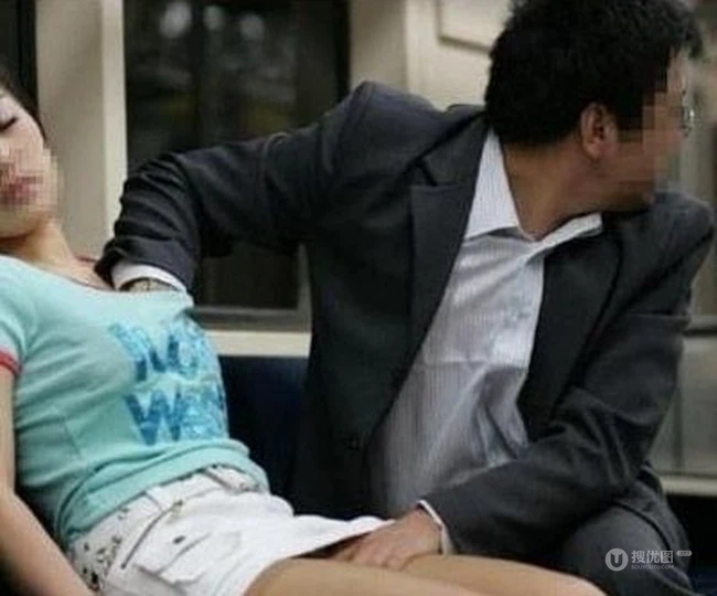 妹子你睡的太死了吧