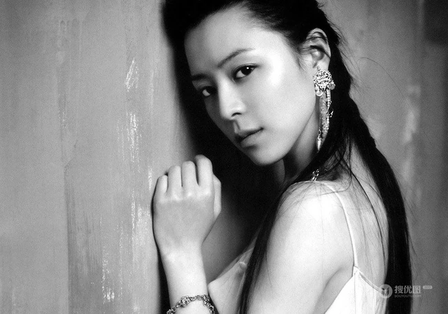 张静初图片-壁纸-写真_气质玲珑剔透的女人