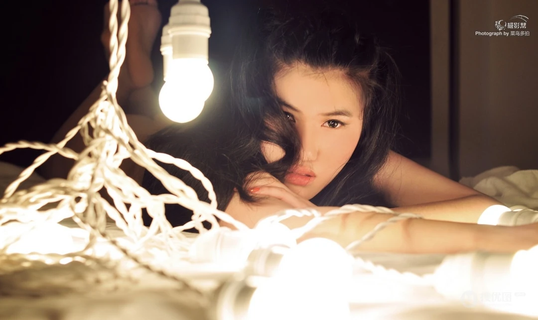 唯美意境女生图片_睡或醒都如此唯美