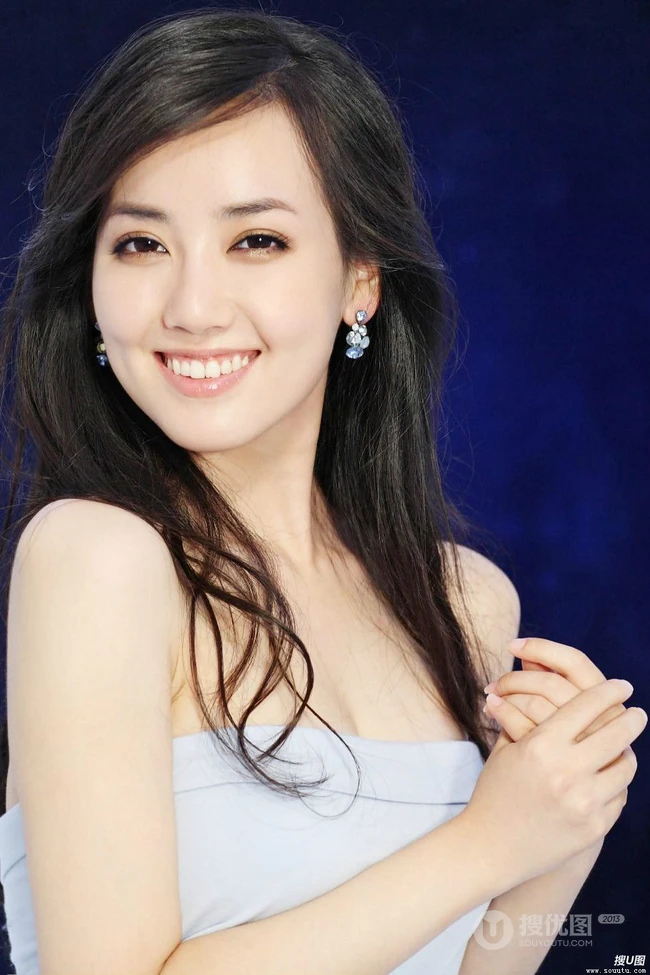 清纯女明星胡影怡图片(16p)
