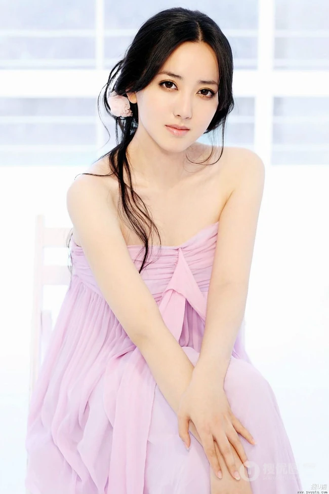 清纯女明星胡影怡图片(16p)