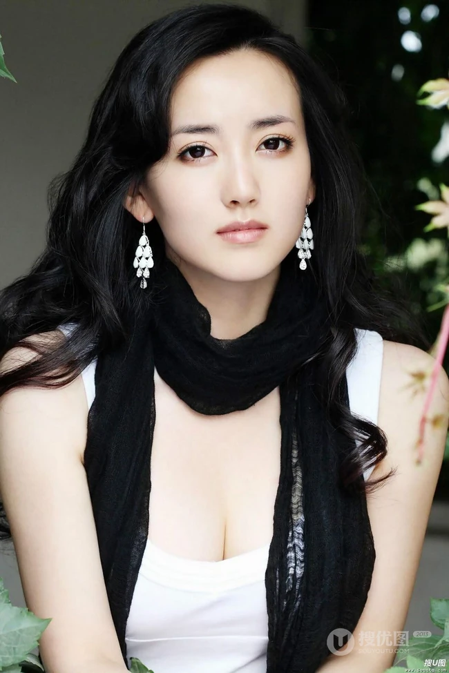 清纯女明星胡影怡图片(16p)